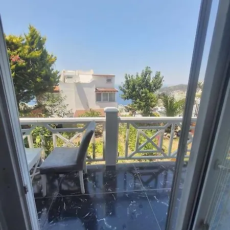 Apartment Yalikavak'ta Site Ici Oezel Iskele Havuzlu Suit Oda